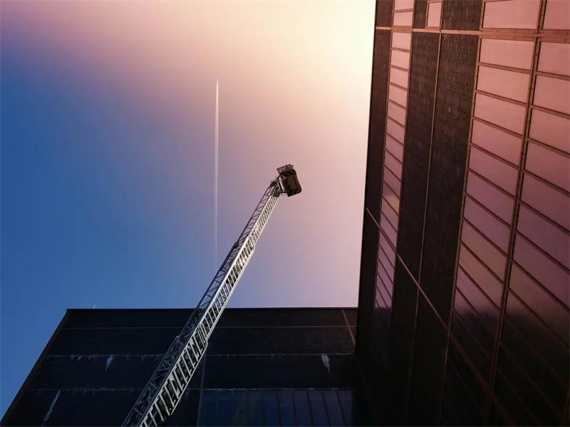 辛格林電梯告訴您：加盟廣東十大家用電梯廠(chǎng)家需要注意什么？