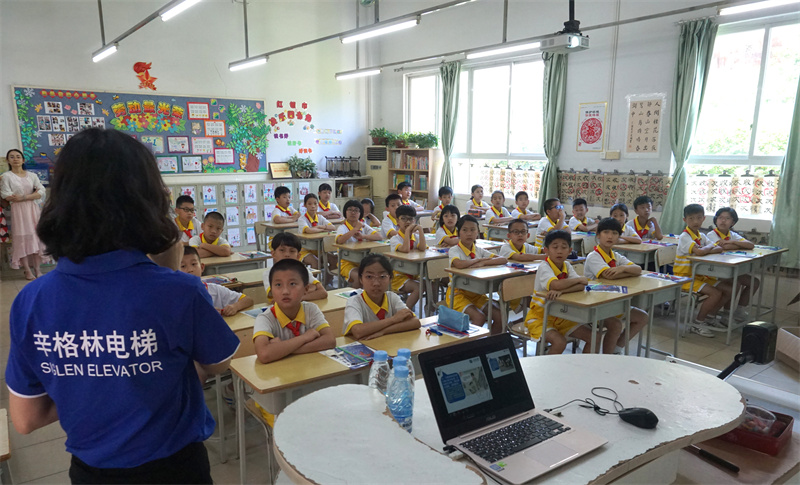 國內(nèi)加裝電梯品牌排名中，業(yè)主們都選擇辛格林電梯！