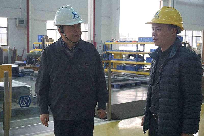 全國電梯標準化技術(shù)委員會秘書長陳鳳旺先生蒞臨辛格林電梯參觀考察