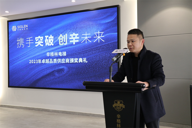 IMG_0352.jpg IMG_0352.jpg